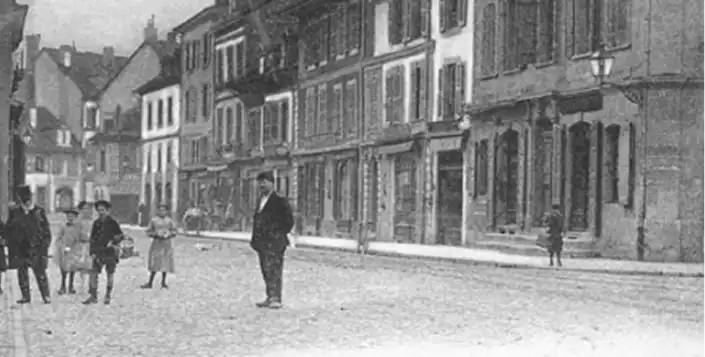 PFG 1925 1